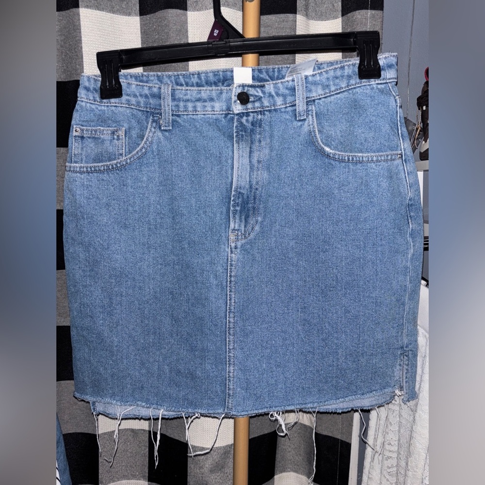 H&M Blue Denim Frayed Mini Skirt